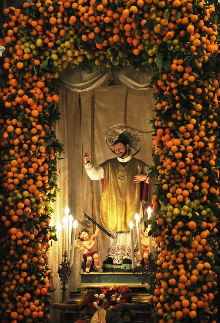 Vico del Gargano, il “Paese dell’amore” e delle arance